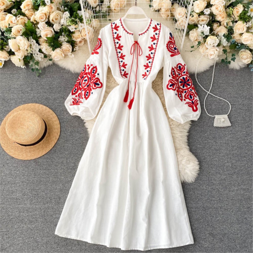 Robe ample brodée de fleurs po - Winter Clothing Dress Up avis et prix