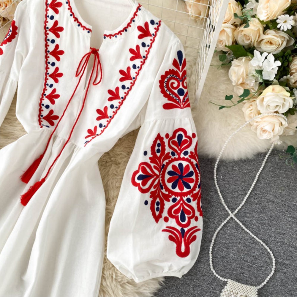 Robe ample brodée de fleurs po - Winter Clothing Dress Up avis et prix